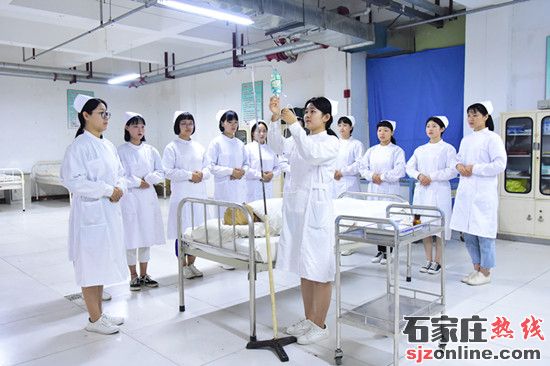 石家莊和平醫(yī)學(xué)中等專(zhuān)業(yè)學(xué)校2021年春季招生簡(jiǎn)章