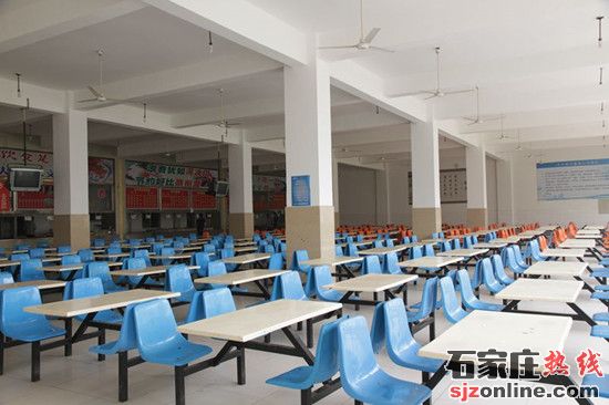 河北經(jīng)濟管理學校校園環(huán)境
