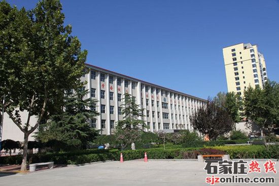 河北經(jīng)濟管理學校校園環(huán)境