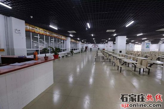 石家莊財經商貿學校學生餐廳