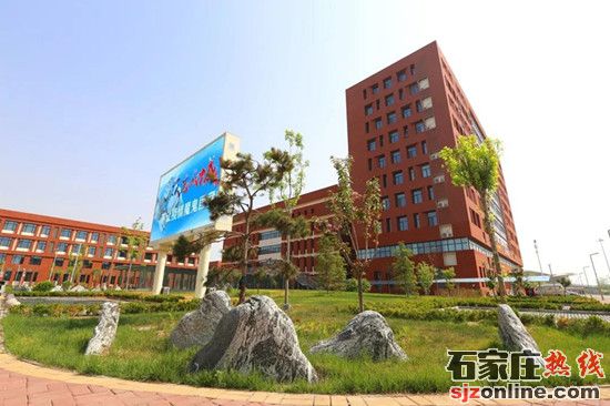 石家莊財經商貿學校校園環(huán)境
